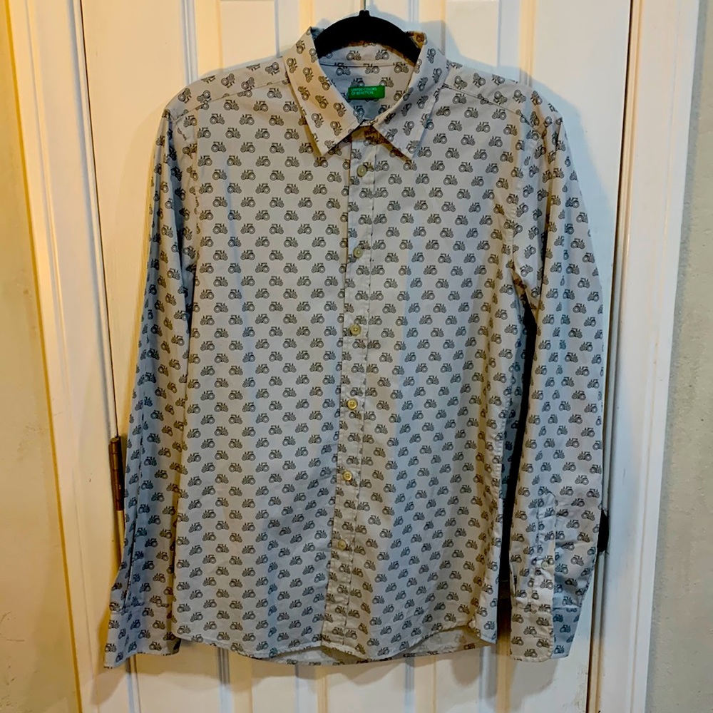 United Colors of Benetton Tractor Print Button Down Shirt, size S